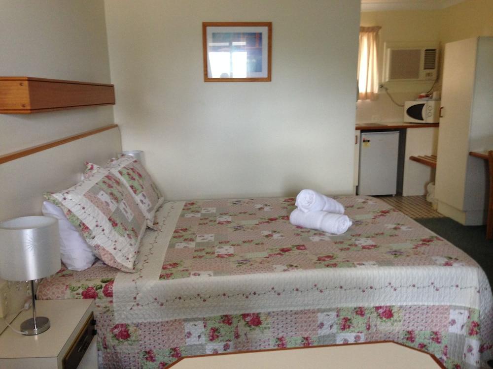 Country Rose Motel Уорик Экстерьер фото
