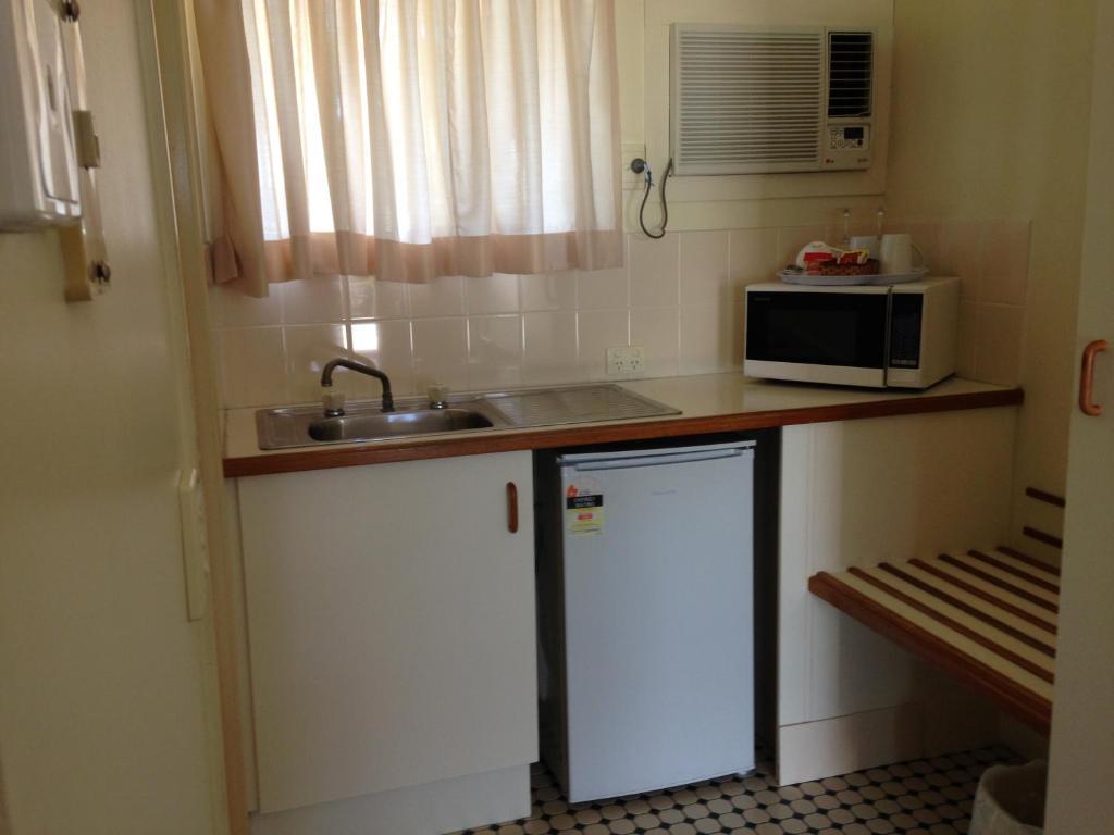 Country Rose Motel Уорик Экстерьер фото